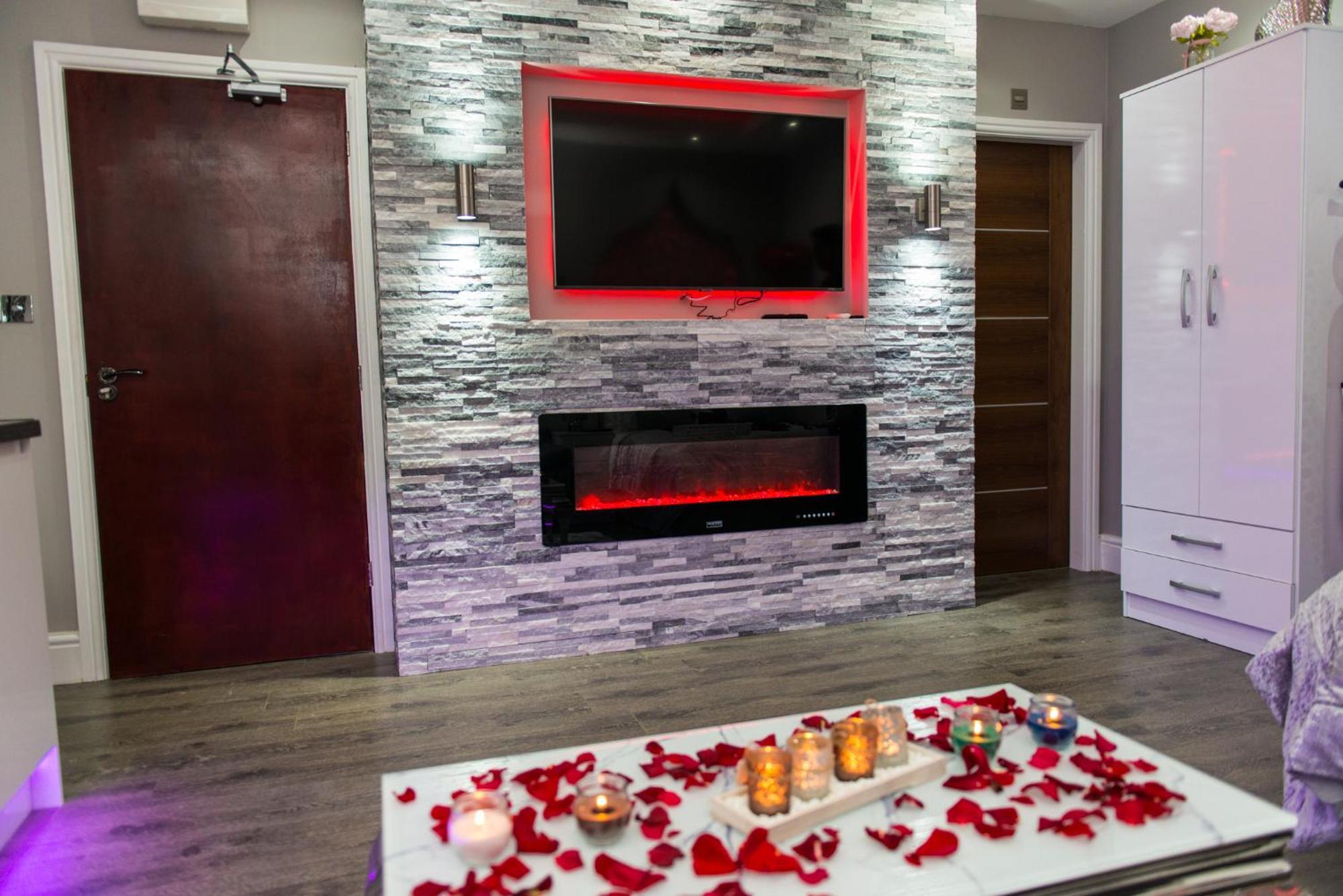 Aphrodite Suites Huddersfield Habitación foto