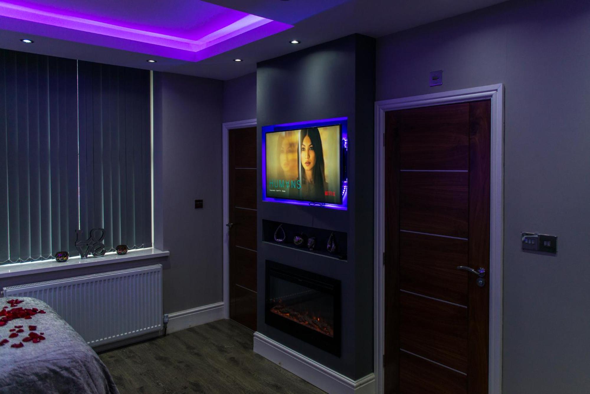 Aphrodite Suites Huddersfield Habitación foto