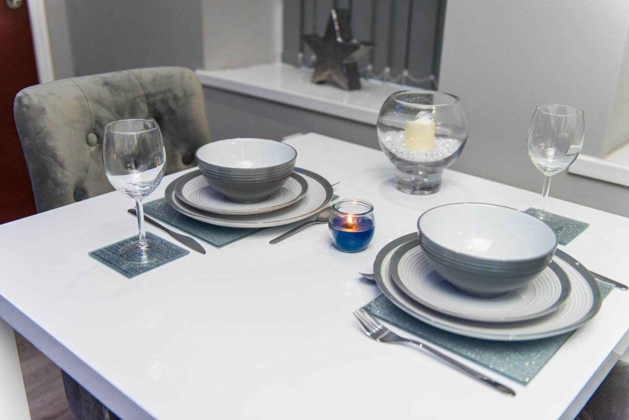 Aphrodite Suites Huddersfield Habitación foto