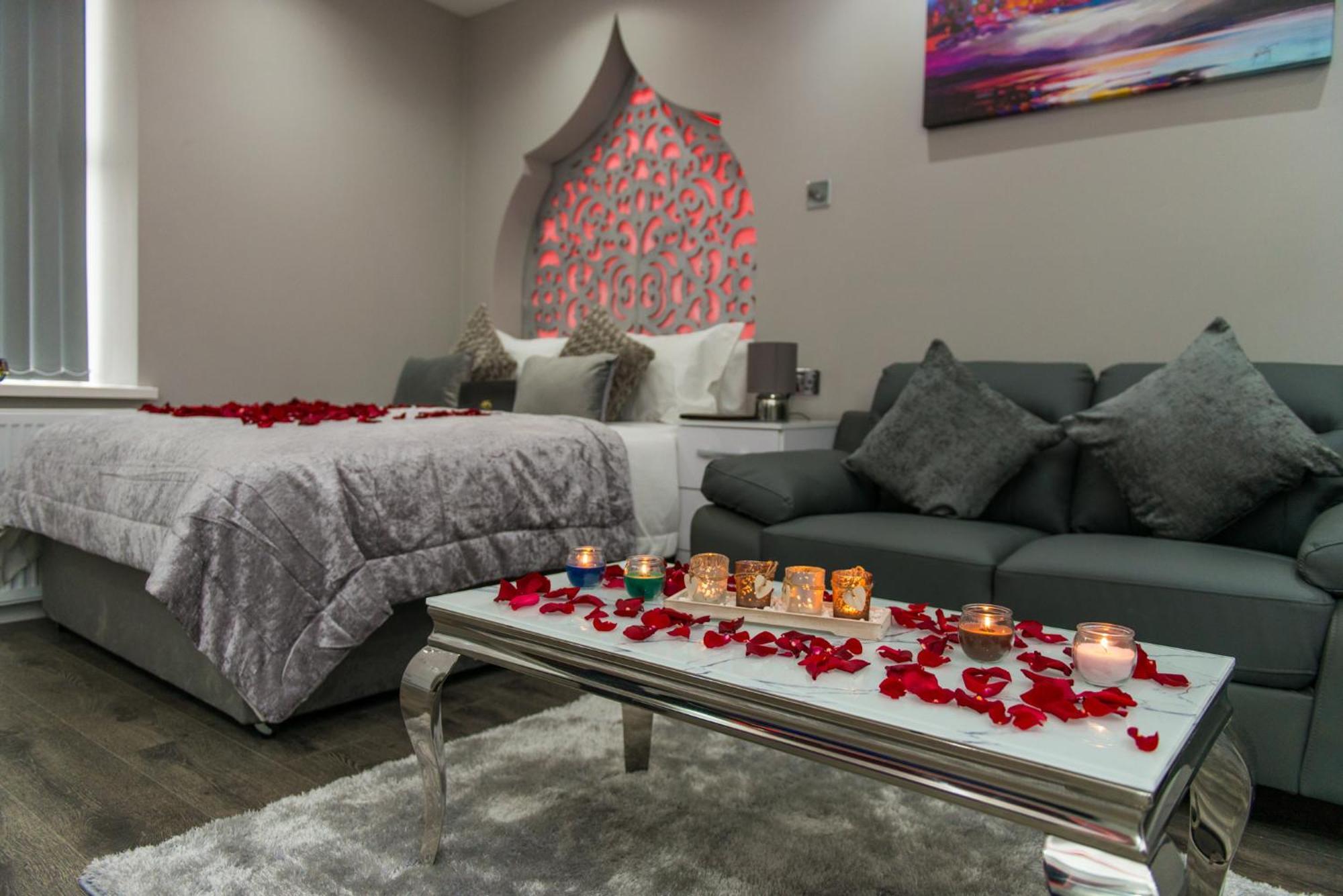 Aphrodite Suites Huddersfield Habitación foto